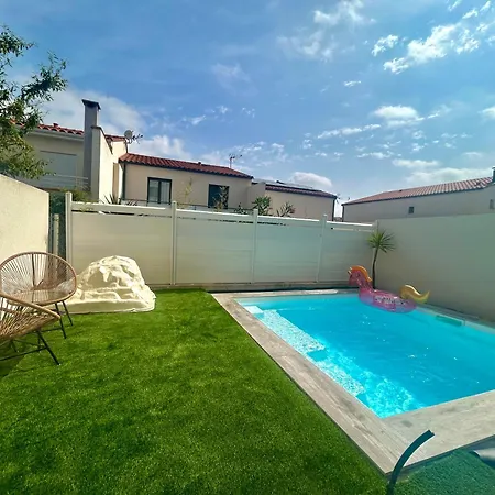 Pansiyon Belle Dans Neuve Avec Piscine
